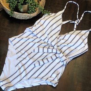 Brand new Cupshe striped wrap front one piece sz m